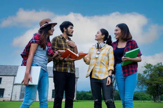 How to Make the Most of an Educational Trip: Expert Tips for Students & Teachers